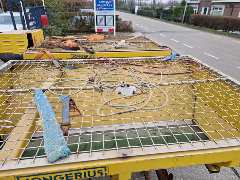 Jongerius droog zoutstrooiers zo uit het werk - Esparcidor de sal: foto 5 Jongerius droog zoutstrooiers zo uit het werk - Esparcidor de sal: foto 5