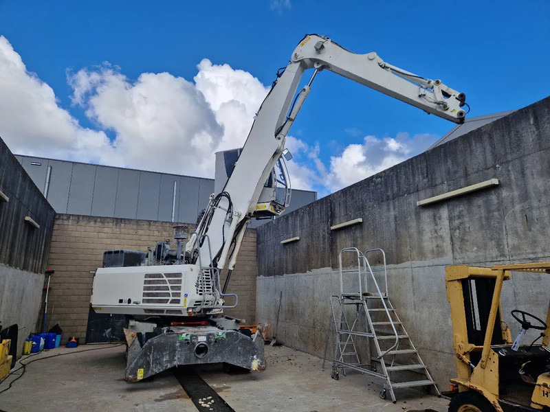 Sennebogen 821 overslagkraan - Manipulador de materiales: foto 2 Sennebogen 821 overslagkraan - Manipulador de materiales: foto 2