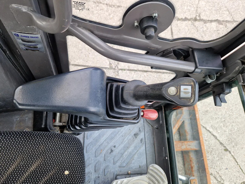 Miniexcavadora Volvo ECR25D met 2562 uur: foto 14 Miniexcavadora Volvo ECR25D met 2562 uur: foto 14