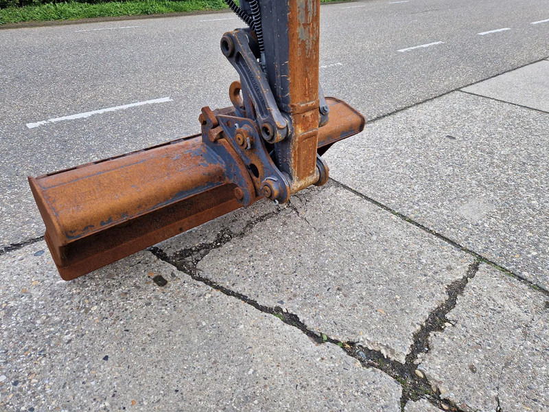 Miniexcavadora Volvo ECR25D met 2562 uur: foto 20 Miniexcavadora Volvo ECR25D met 2562 uur: foto 20