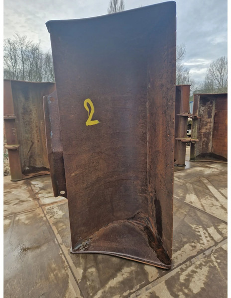 Volvo dichte wielladerbak breedte 2.24m. - Cazo para Maquinaria de construcción: foto 1 Volvo dichte wielladerbak breedte 2.24m. - Cazo para Maquinaria de construcción: foto 1