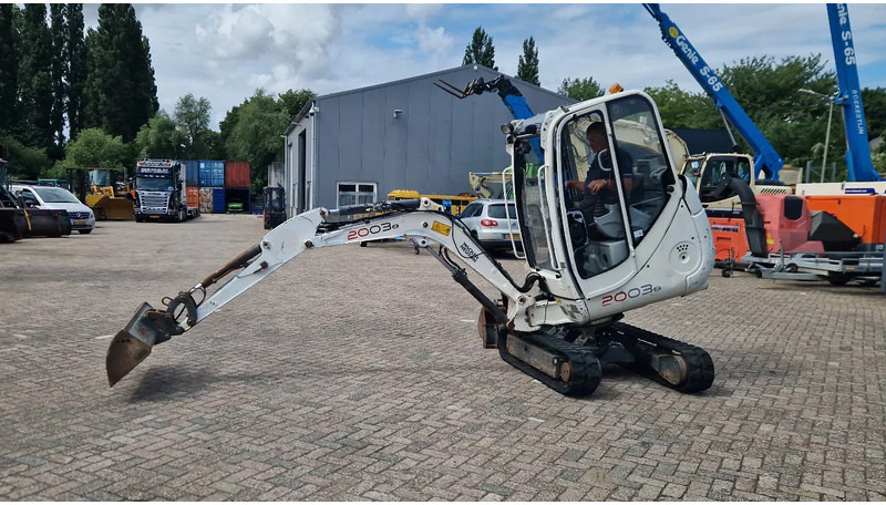 WACKER NEUSON 2003RD met nivelleersysteem - Miniexcavadora: foto 1 WACKER NEUSON 2003RD met nivelleersysteem - Miniexcavadora: foto 1