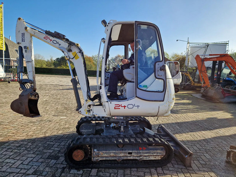 WACKER NEUSON 2404RD met nivelleersysteem, mountain proof - Miniexcavadora: foto 4 WACKER NEUSON 2404RD met nivelleersysteem, mountain proof - Miniexcavadora: foto 4