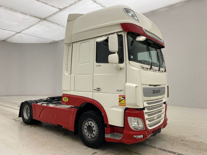 DAF XF105.530 Super Space Cab* - Cabeza tractora: foto 3 DAF XF105.530 Super Space Cab* - Cabeza tractora: foto 3