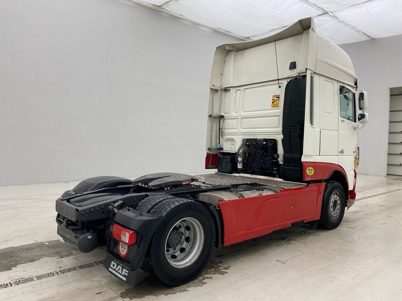 DAF XF105.530 Super Space Cab* - Cabeza tractora: foto 4 DAF XF105.530 Super Space Cab* - Cabeza tractora: foto 4