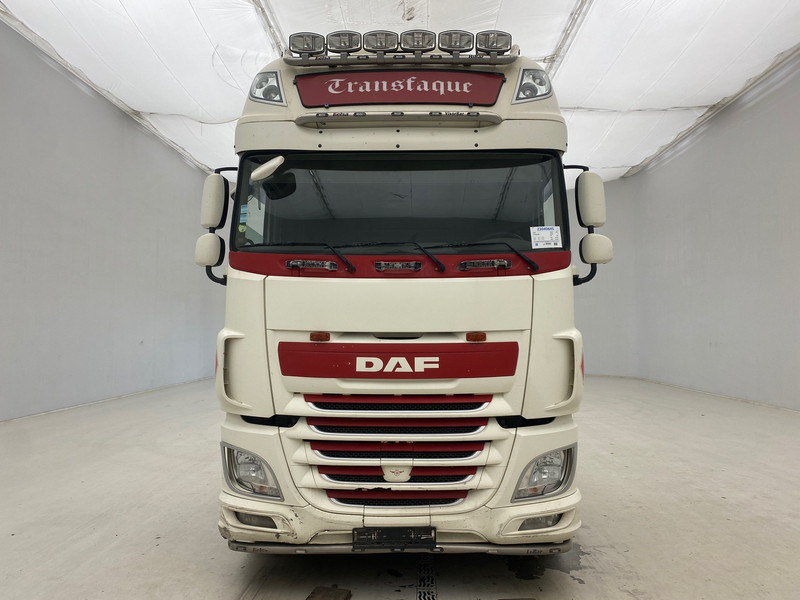 DAF XF106.460 Super Space Cab - Cabeza tractora: foto 2 DAF XF106.460 Super Space Cab - Cabeza tractora: foto 2