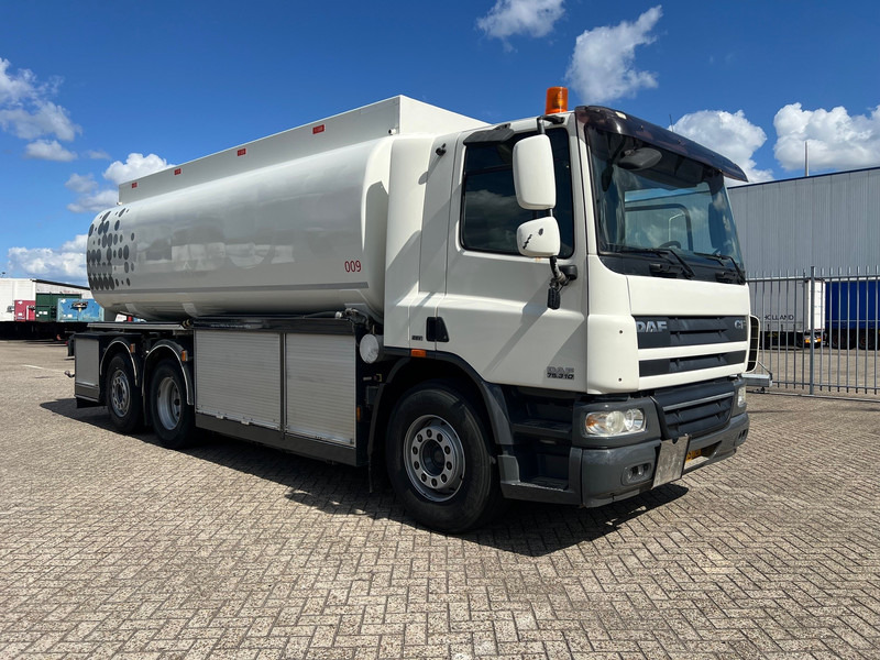 DAF CF75.310 - 6x2 - Camión cisterna: foto 3 DAF CF75.310 - 6x2 - Camión cisterna: foto 3