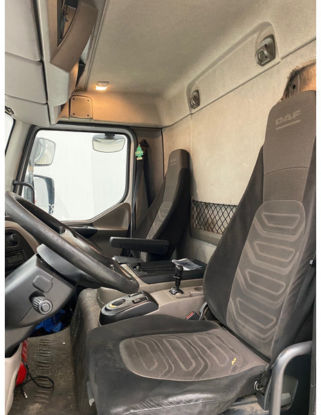 Camión caja cerrada DAF LF45.180: foto 11 Camión caja cerrada DAF LF45.180: foto 11
