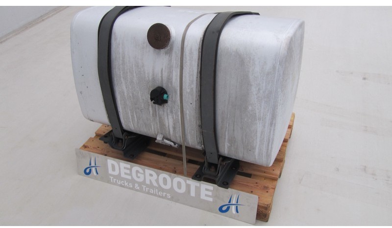 DAF Tank XF LI. - Depósito de combustible: foto 3 DAF Tank XF LI. - Depósito de combustible: foto 3