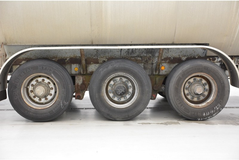 Fruehauf Bitumen tank trailer - Semirremolque cisterna: foto 4 Fruehauf Bitumen tank trailer - Semirremolque cisterna: foto 4