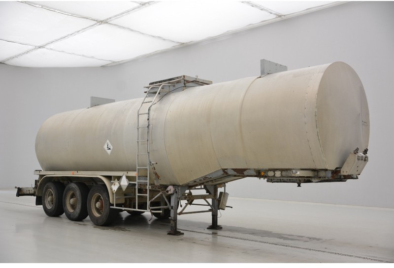 Fruehauf Bitumen tank trailer - Semirremolque cisterna: foto 2 Fruehauf Bitumen tank trailer - Semirremolque cisterna: foto 2