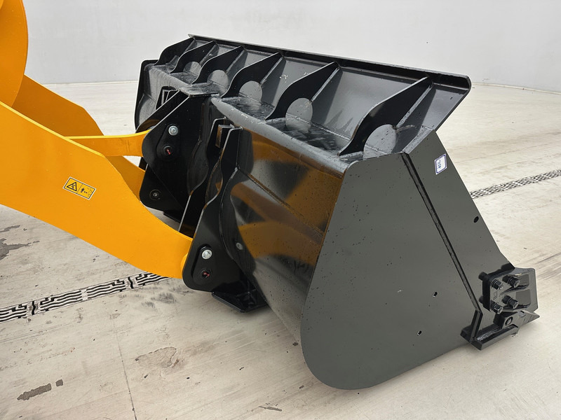 Lonking LG855H "4 pieces available" - Bulldozer: foto 4 Lonking LG855H "4 pieces available" - Bulldozer: foto 4