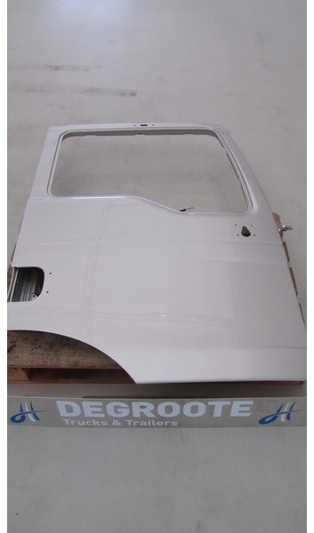 MAN Deur TGA smal - Puerta y piezas para Camión: foto 1 MAN Deur TGA smal - Puerta y piezas para Camión: foto 1