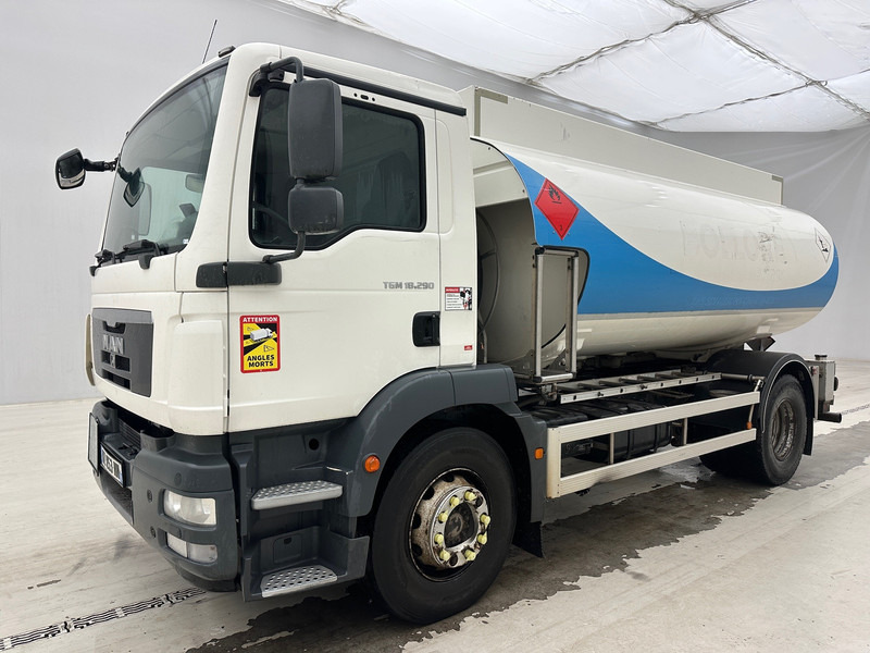 MAN TGM 18.290 - Camión cisterna: foto 1 MAN TGM 18.290 - Camión cisterna: foto 1