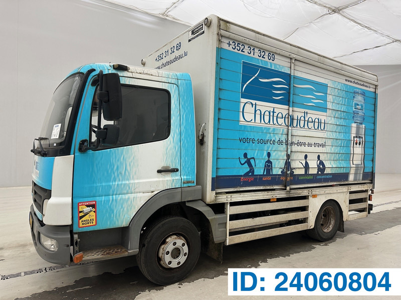 Mercedes-Benz Atego 916 - Camión caja cerrada: foto 1 Mercedes-Benz Atego 916 - Camión caja cerrada: foto 1