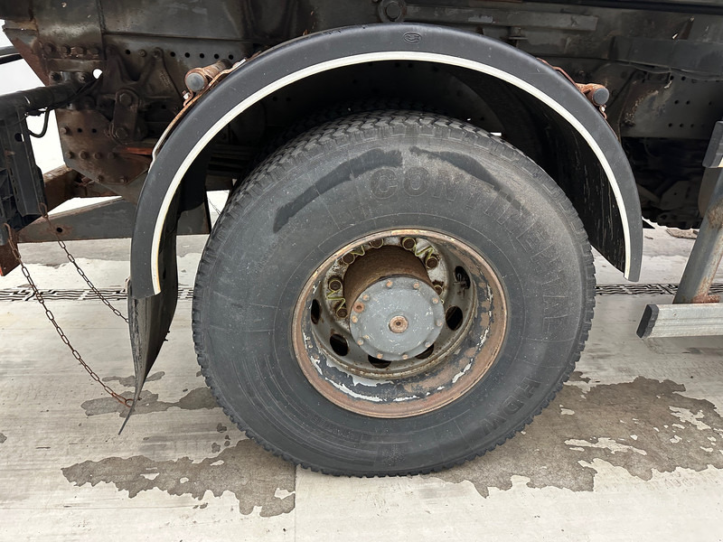 Mercedes-Benz Axor 1833 - 4x4 - Camión volquete: foto 5 Mercedes-Benz Axor 1833 - 4x4 - Camión volquete: foto 5