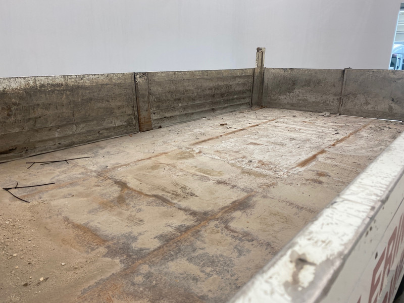 Camión volquete Nissan Atleon 120.25: foto 8 Camión volquete Nissan Atleon 120.25: foto 8