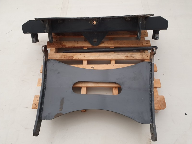 Scania G-Serie DIN-plaat DIN-plaat SCANIA G-Serie Bumper zout strooimachine - Recambio: foto 4 Scania G-Serie DIN-plaat DIN-plaat SCANIA G-Serie Bumper zout strooimachine - Recambio: foto 4