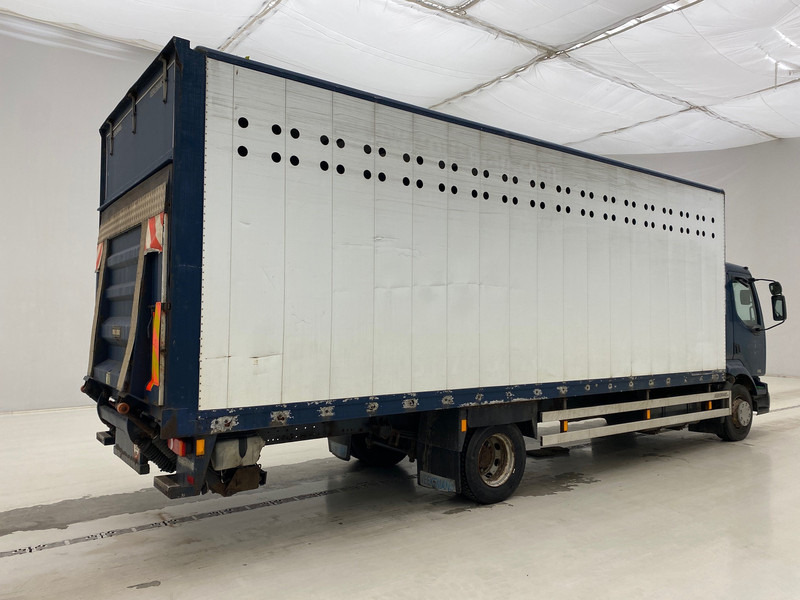 Renault Midlum 220 DCi - Camión caja cerrada: foto 4 Renault Midlum 220 DCi - Camión caja cerrada: foto 4
