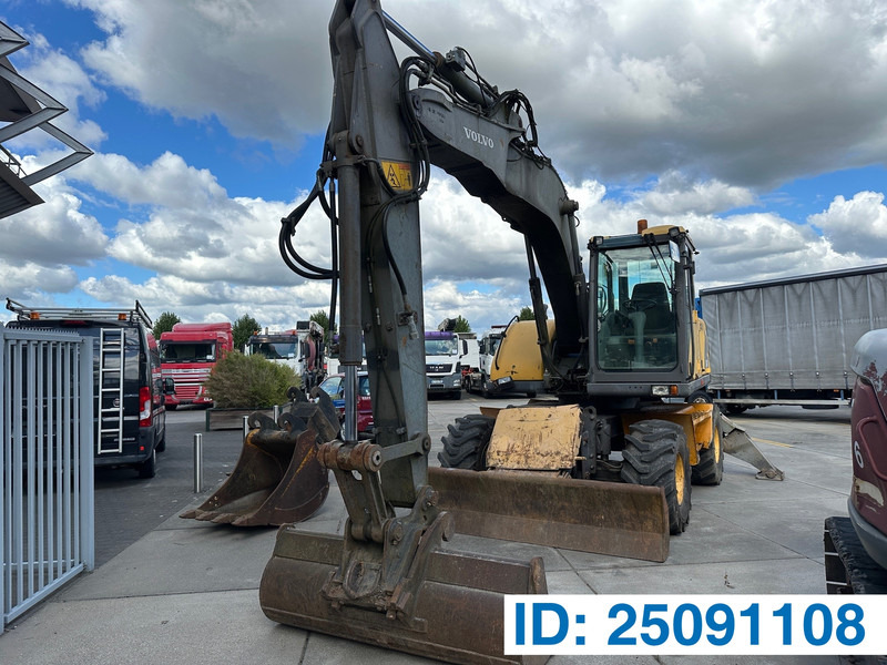 Volvo EW140 - Excavadora de ruedas: foto 1 Volvo EW140 - Excavadora de ruedas: foto 1