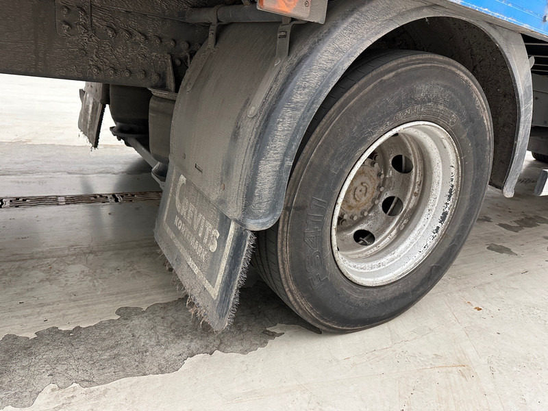 Camión caja cerrada Volvo FL 280: foto 12 Camión caja cerrada Volvo FL 280: foto 12