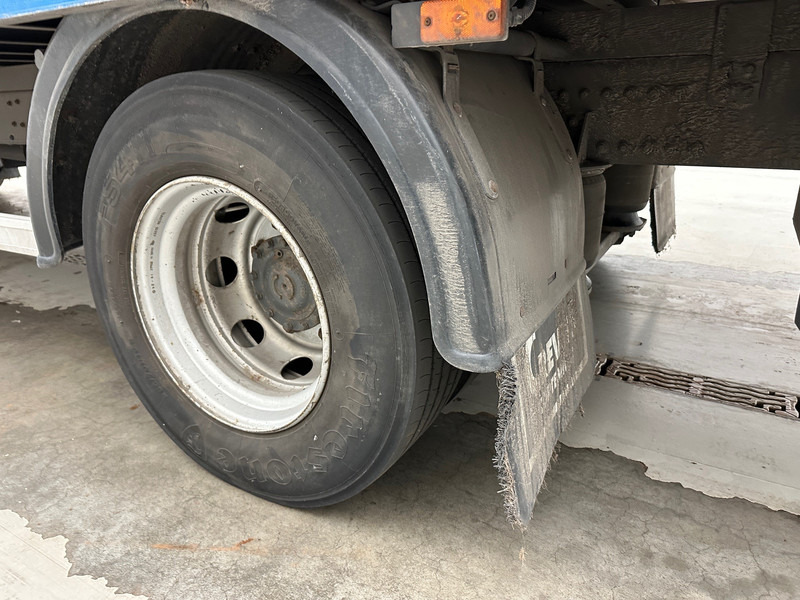 Camión caja cerrada Volvo FL 280: foto 13 Camión caja cerrada Volvo FL 280: foto 13