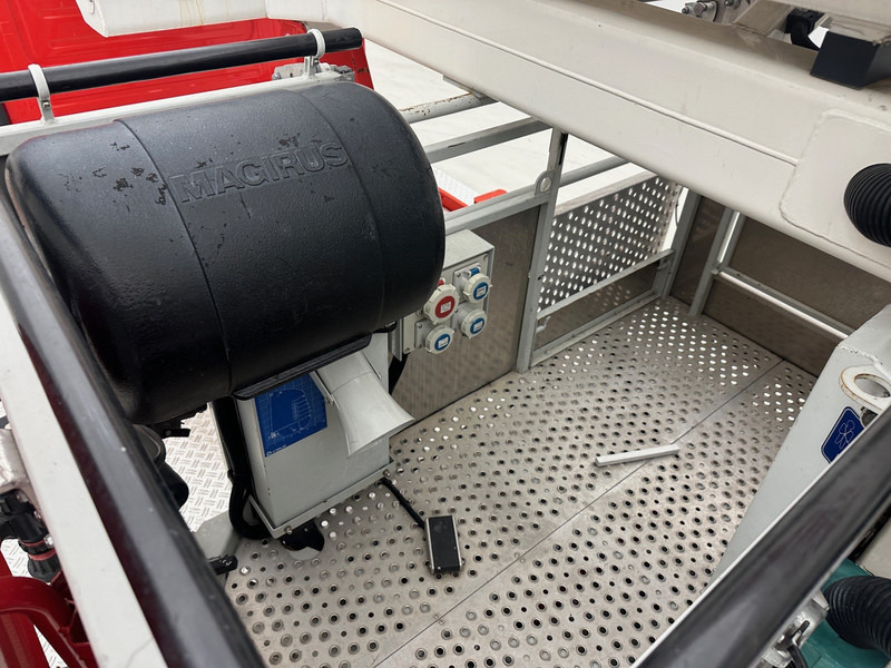 Camión de bomberos Volvo MAGIRUS ALP330 - FM 340 - 6x4: foto 16 Camión de bomberos Volvo MAGIRUS ALP330 - FM 340 - 6x4: foto 16