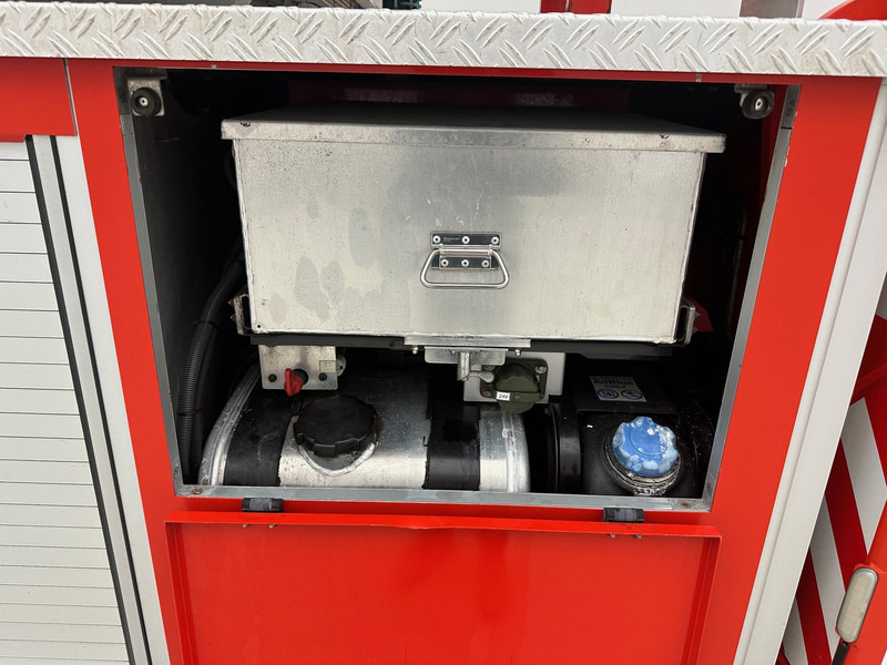 Camión de bomberos Volvo MAGIRUS ALP330 - FM 340 - 6x4: foto 12 Camión de bomberos Volvo MAGIRUS ALP330 - FM 340 - 6x4: foto 12