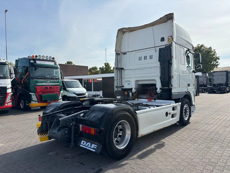 DAF XF 105.510 Super spacecab Euro 5 Retarder - Cabeza tractora: foto 4 DAF XF 105.510 Super spacecab Euro 5 Retarder - Cabeza tractora: foto 4