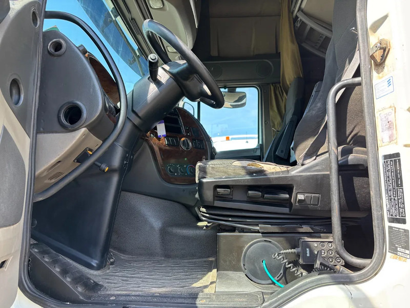 DAF XF 105.510 Super spacecab Euro 5 Retarder - Cabeza tractora: foto 5 DAF XF 105.510 Super spacecab Euro 5 Retarder - Cabeza tractora: foto 5