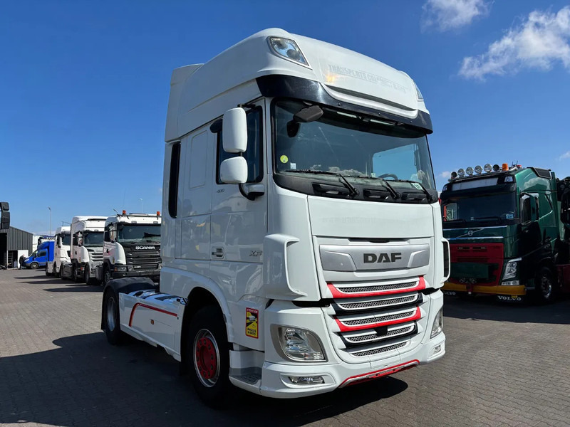 DAF XF 480 Super Spacecab Retarder Euro 6 - Cabeza tractora: foto 2 DAF XF 480 Super Spacecab Retarder Euro 6 - Cabeza tractora: foto 2