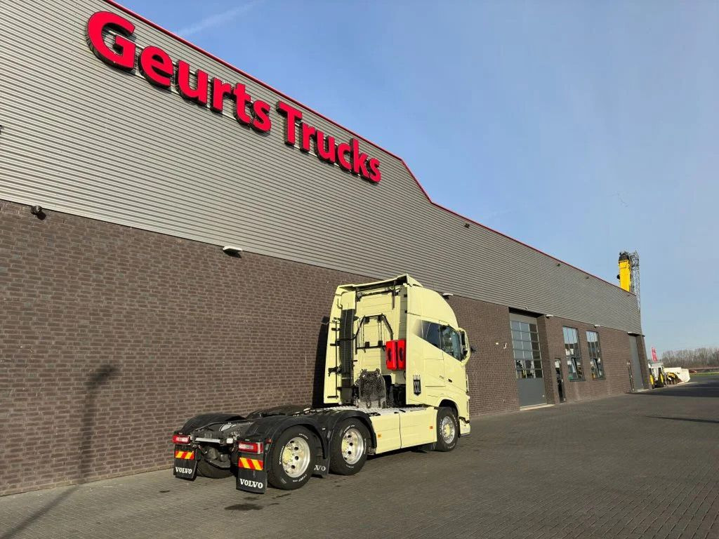 Volvo FH 16.750 6X4 XXL CABINE TREKKER/SZM/TRACTOR - Cabeza tractora: foto 5 Volvo FH 16.750 6X4 XXL CABINE TREKKER/SZM/TRACTOR - Cabeza tractora: foto 5