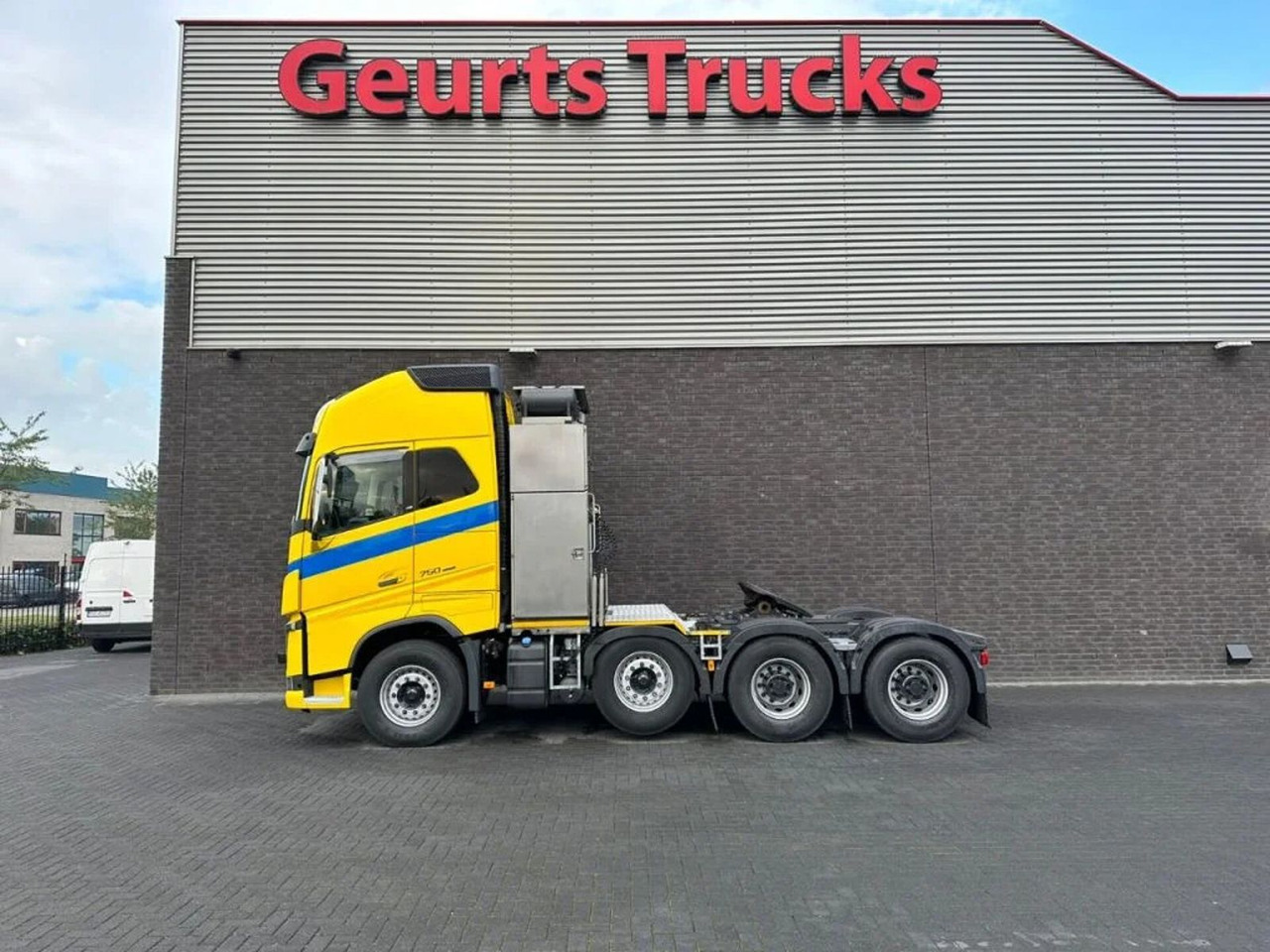 Volvo FH 16.750 8X4 HEAVY DUTY TRACTOR/SZM/TREKKER - Cabeza tractora: foto 1 Volvo FH 16.750 8X4 HEAVY DUTY TRACTOR/SZM/TREKKER - Cabeza tractora: foto 1