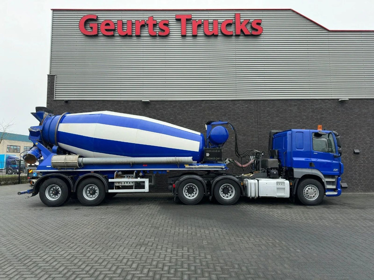 DAF CF 510 6X4 + DE BUF ST2 2-ASSIGE 10M3 CONCRETE M - Camión hormigonera: foto 4 DAF CF 510 6X4 + DE BUF ST2 2-ASSIGE 10M3 CONCRETE M - Camión hormigonera: foto 4