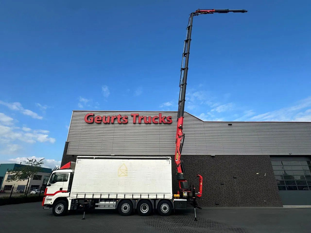 MAN TGS 35.470 8X2 SCHUIFZEIL MET PALFINGER PK37.002 - Camión grúa: foto 5 MAN TGS 35.470 8X2 SCHUIFZEIL MET PALFINGER PK37.002 - Camión grúa: foto 5
