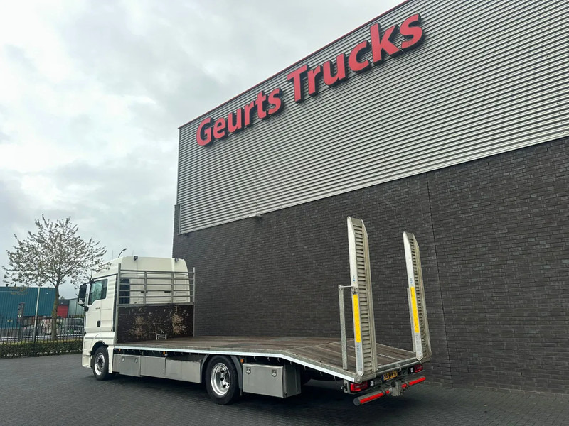 MAN TGX 4X2 LL-U OPRIJWAGEN / MACHINE TRANSPORTER / PLATEAU - Camión portavehículos: foto 3 MAN TGX 4X2 LL-U OPRIJWAGEN / MACHINE TRANSPORTER / PLATEAU - Camión portavehículos: foto 3