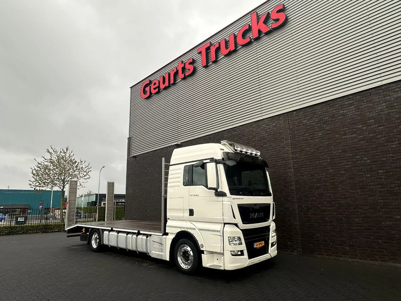 MAN TGX 4X2 LL-U OPRIJWAGEN / MACHINE TRANSPORTER / PLATEAU - Camión portavehículos: foto 5 MAN TGX 4X2 LL-U OPRIJWAGEN / MACHINE TRANSPORTER / PLATEAU - Camión portavehículos: foto 5