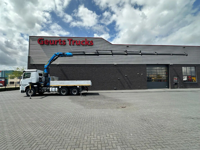 Mercedes-Benz Arocs 3351 963-2-E 6X4 KIPPER / TIPPER + PALFINGER PK30.002 TEC7 KRAAN / KRAN / CRANE / GRUA - Camión grúa: foto 1 Mercedes-Benz Arocs 3351 963-2-E 6X4 KIPPER / TIPPER + PALFINGER PK30.002 TEC7 KRAAN / KRAN / CRANE / GRUA - Camión grúa: foto 1