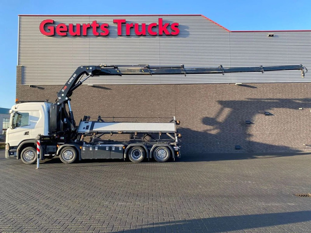 Scania G500 NGS 8X2 MET 3 ZIJDIGE KABELSYSTEEM + HIAB 3 - Camión multibasculante, Camión grúa: foto 4 Scania G500 NGS 8X2 MET 3 ZIJDIGE KABELSYSTEEM + HIAB 3 - Camión multibasculante, Camión grúa: foto 4