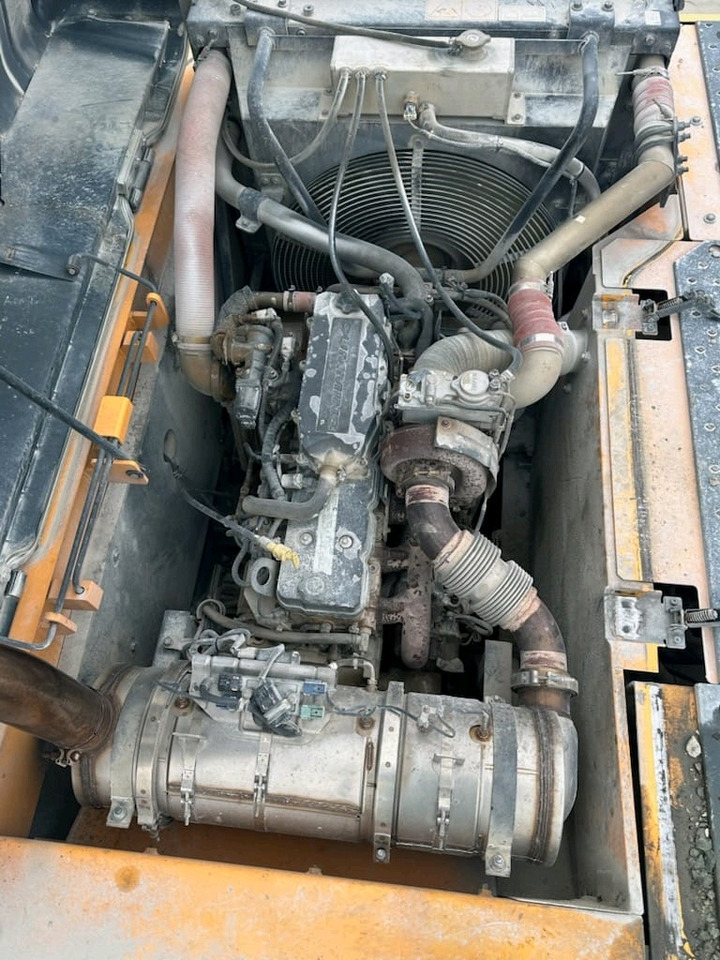 Hyundai R 300 - Excavadora de cadenas: foto 4 Hyundai R 300 - Excavadora de cadenas: foto 4