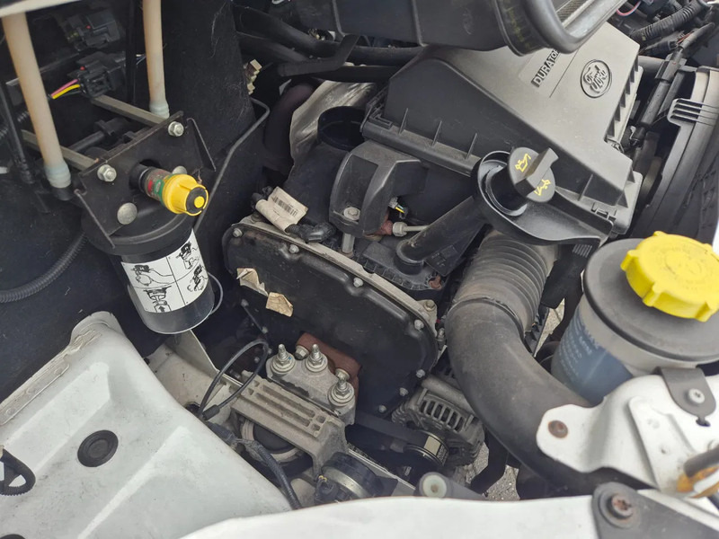 Camper ROLLER TEAM AUTOROLLER 595 P... trekhaak,eerste eigenaar. - Autocaravana perfilada: foto 5 Camper ROLLER TEAM AUTOROLLER 595 P... trekhaak,eerste eigenaar. - Autocaravana perfilada: foto 5