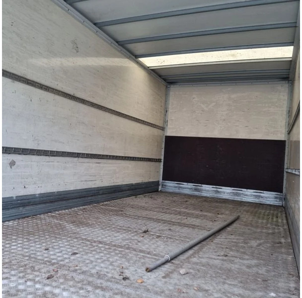 Iveco ML75 E18 manual gearbox.. 180 pk met laadklep - Camión caja cerrada: foto 3 Iveco ML75 E18 manual gearbox.. 180 pk met laadklep - Camión caja cerrada: foto 3