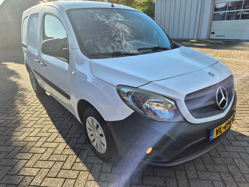 Mercedes-Benz Citan 108 CDI - Furgoneta pequeña: foto 2 Mercedes-Benz Citan 108 CDI - Furgoneta pequeña: foto 2