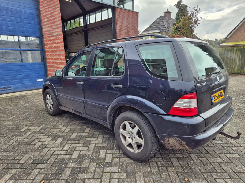 Mercedes-Benz M-Klasse ML 320 autom AMG - Coche: foto 5 Mercedes-Benz M-Klasse ML 320 autom AMG - Coche: foto 5