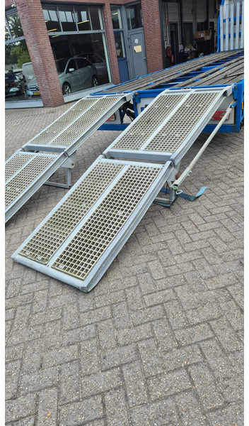 Volvo FL 6.. 11990kg 6cil.210pk - Camión portavehículos: foto 5 Volvo FL 6.. 11990kg 6cil.210pk - Camión portavehículos: foto 5