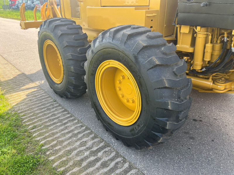 Arrendamiento de Caterpillar 140GC - Push block / Ripper / New Tires Caterpillar 140GC - Push block / Ripper / New Tires: foto 13