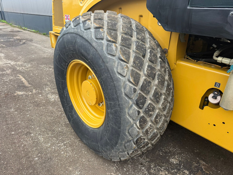 Rodillo Caterpillar CS64B: foto 18