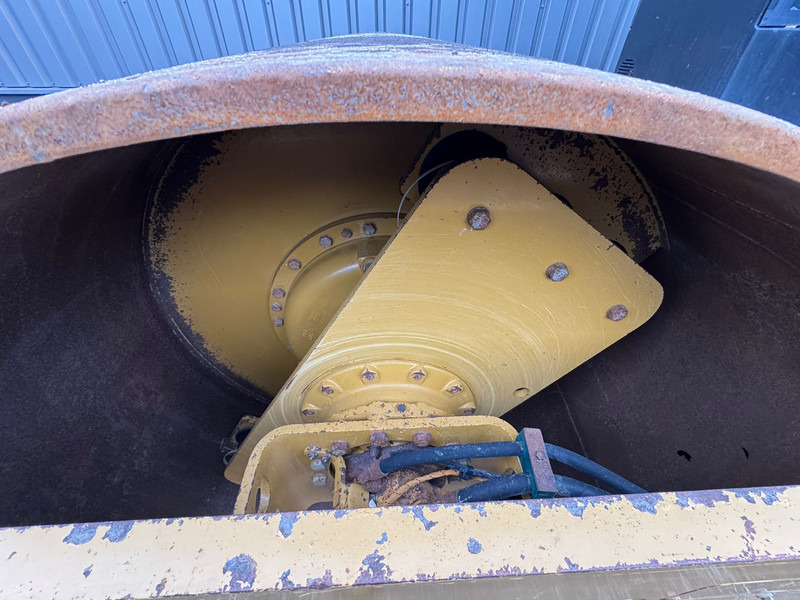 Rodillo Caterpillar CS64B: foto 13