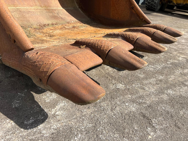 Cazo Caterpillar Caterpillar 385 bucket with teeth: foto 9