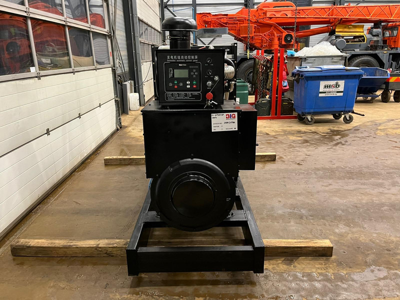 Giga power 500 KVA LT-W400GF Generator Open set - Generador industriale: foto 3 Giga power 500 KVA LT-W400GF Generator Open set - Generador industriale: foto 3